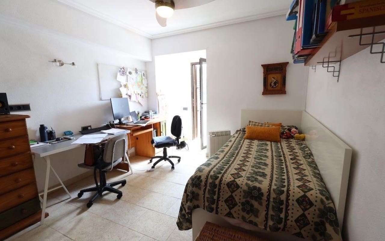 4 slaapkamer Halfvrijstaande villa te koop in Cabo Roig - € 330.000 (Ref: 9913741)