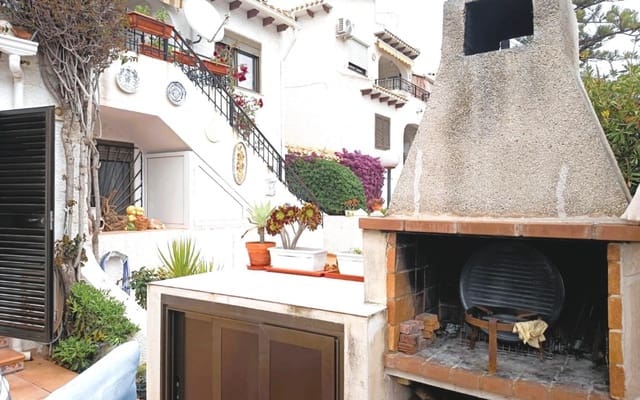 4 slaapkamer Halfvrijstaande villa te koop in Cabo Roig, Orihuela - € 330.000 (Ref: 9913741)