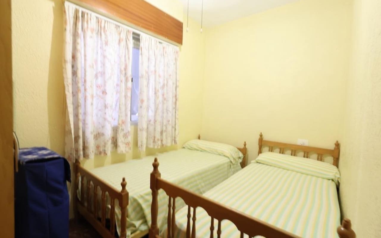 Apartamento de 3 habitaciones en Torrevieja en venta - 160.000 € (Ref: 9913742)