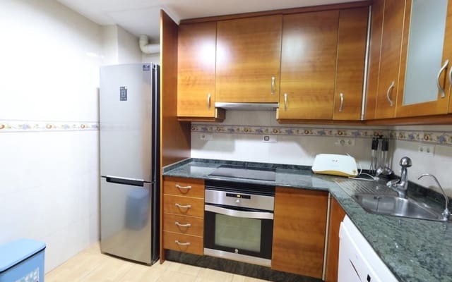 Apartamento de 3 habitaciones en Playa del Acequión, Torrevieja en venta - 160.000 € (Ref: 9913742)