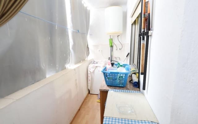 Apartamento de 3 habitaciones en Playa del Acequión, Torrevieja en venta - 160.000 € (Ref: 9913742)