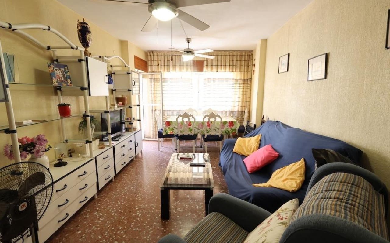 Apartamento de 3 habitaciones en Torrevieja en venta - 160.000 € (Ref: 9913742)