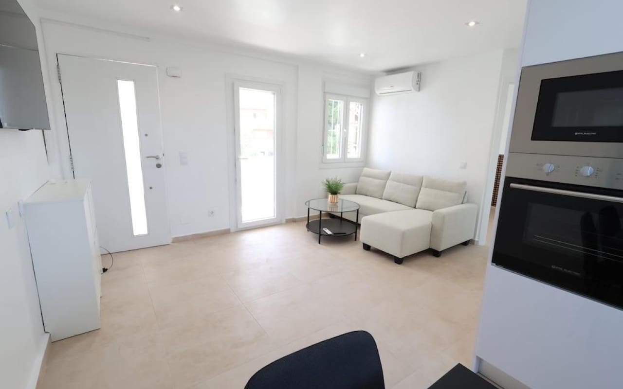 2 slaapkamer Huis te koop in La Zenia - € 179.000 (Ref: 9913743)
