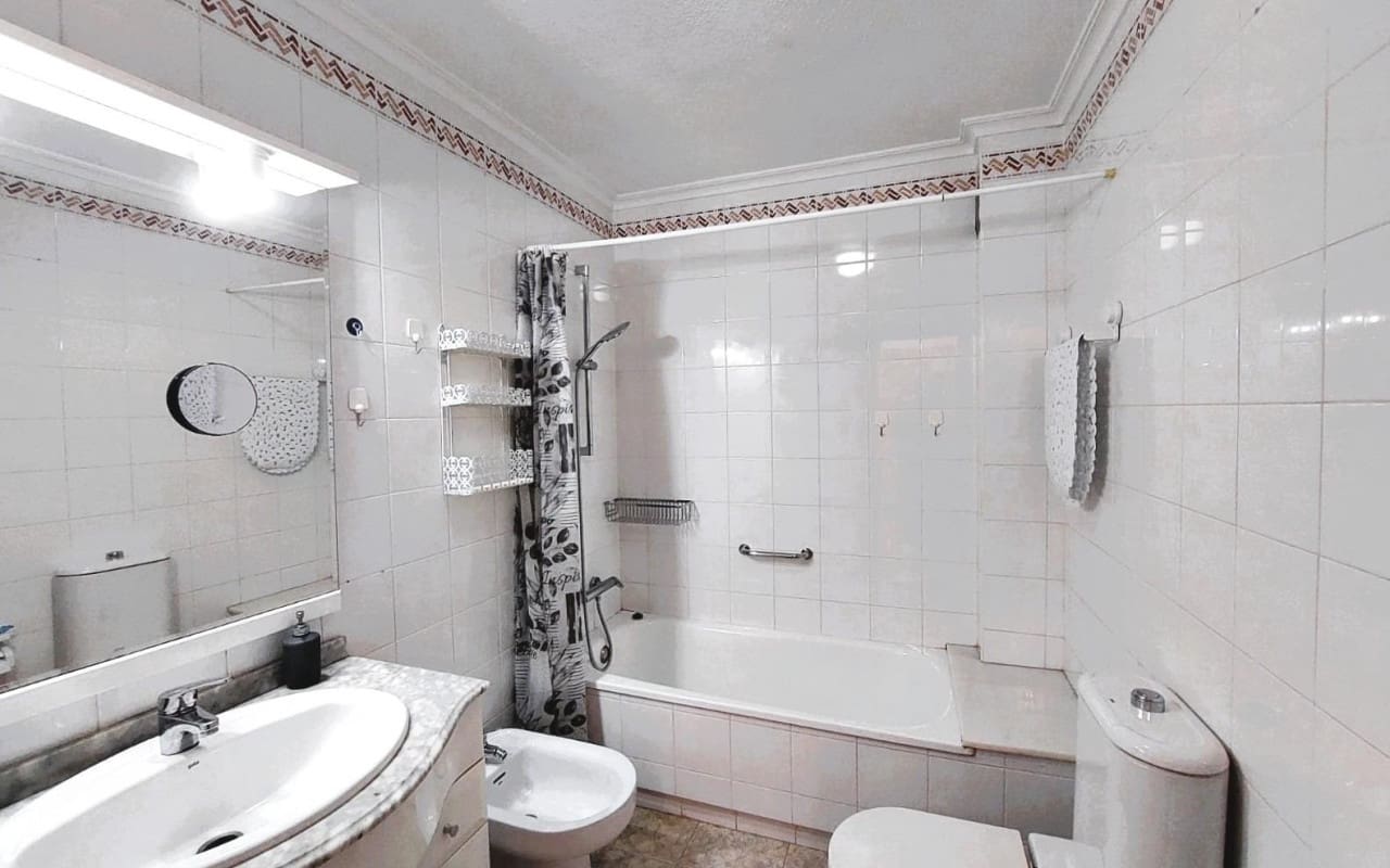 2 quarto Apartamento para venda em Playa Flamenca com piscina - 174 000 € (Ref: 9913744)