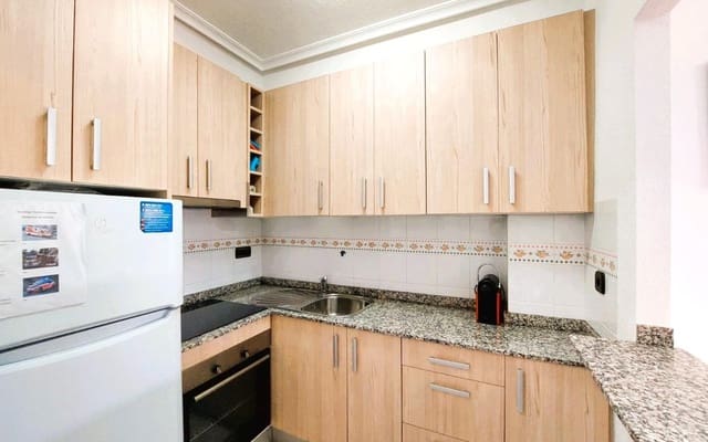 2 quarto Apartamento para venda em Playa Flamenca, Orihuela com piscina - 174 000 € (Ref: 9913744)