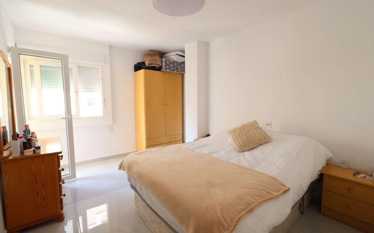 3 chambre Appartement à vendre à Torrevieja - 239 000 € (Ref: 9913746)
