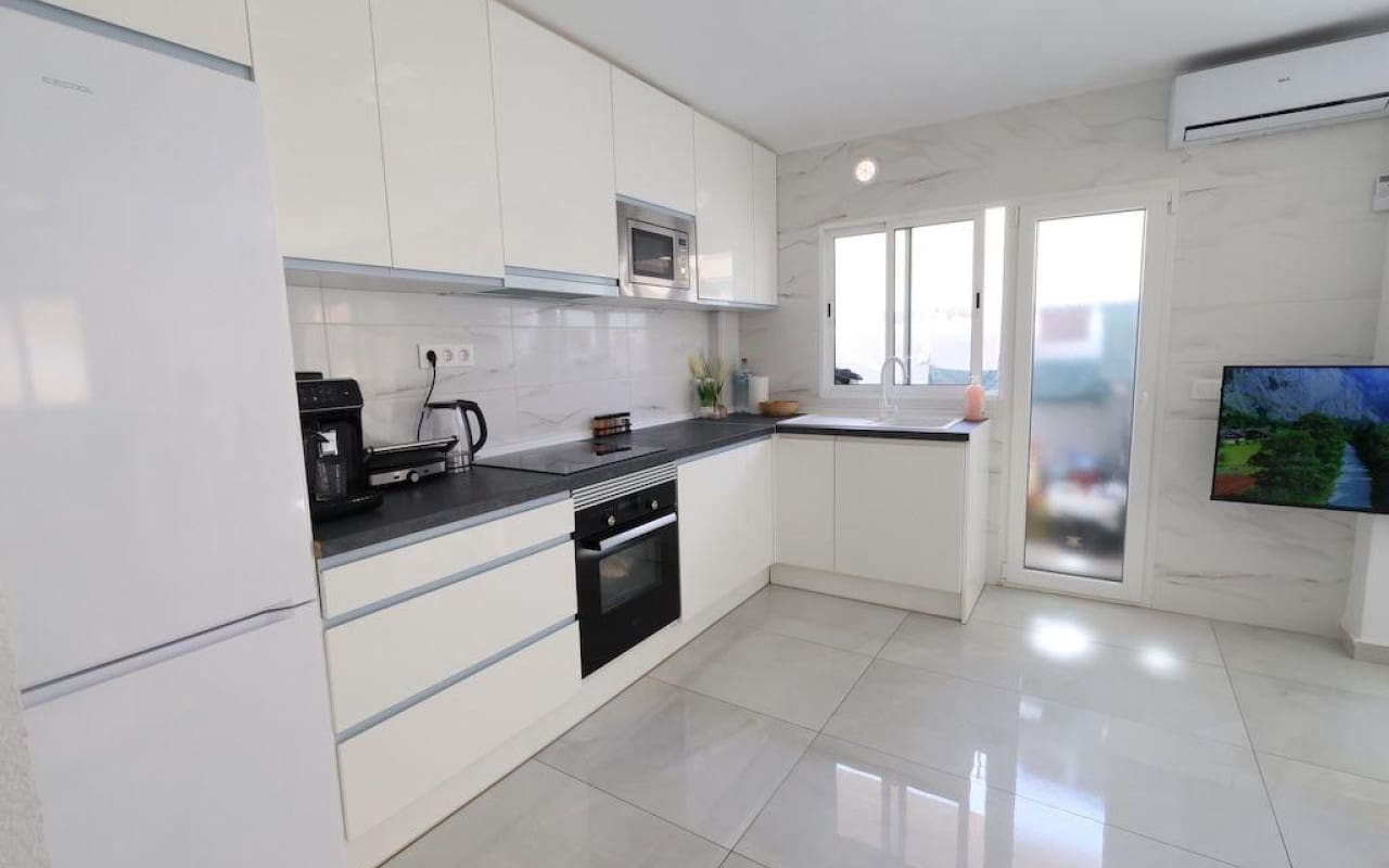 3 chambre Appartement à vendre à Torrevieja - 239 000 € (Ref: 9913746)