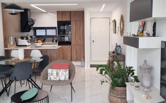 2 Zimmer Penthouse zu verkaufen in El Raso, Guardamar del Segura mit Pool - 288.000 € (Ref: 9913747)