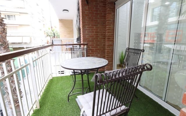 4 chambre Appartement à vendre à Centro - Muelle Pesquero, Torrevieja - 285 000 € (Ref: 9913748)