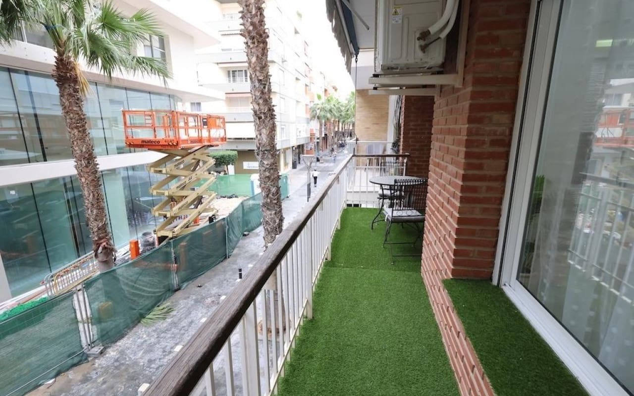 4 chambre Appartement à vendre à Torrevieja - 285 000 € (Ref: 9913748)