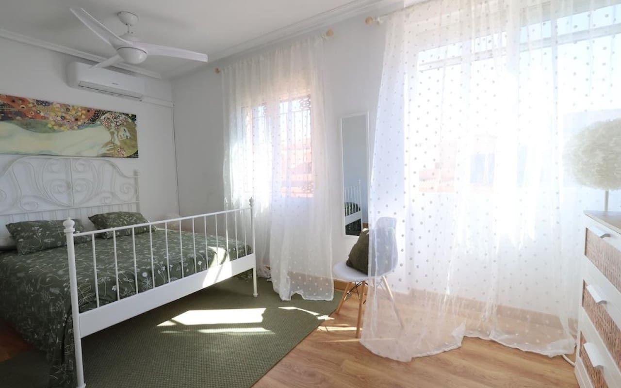 3 Zimmer Haus zu verkaufen in La Zenia mit Pool - 285.000 € (Ref: 9913751)