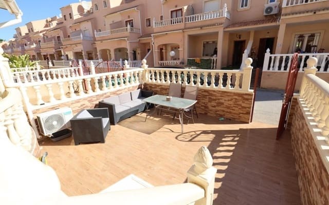 3 Zimmer Haus zu verkaufen in La Zenia, Orihuela mit Pool - 285.000 € (Ref: 9913751)