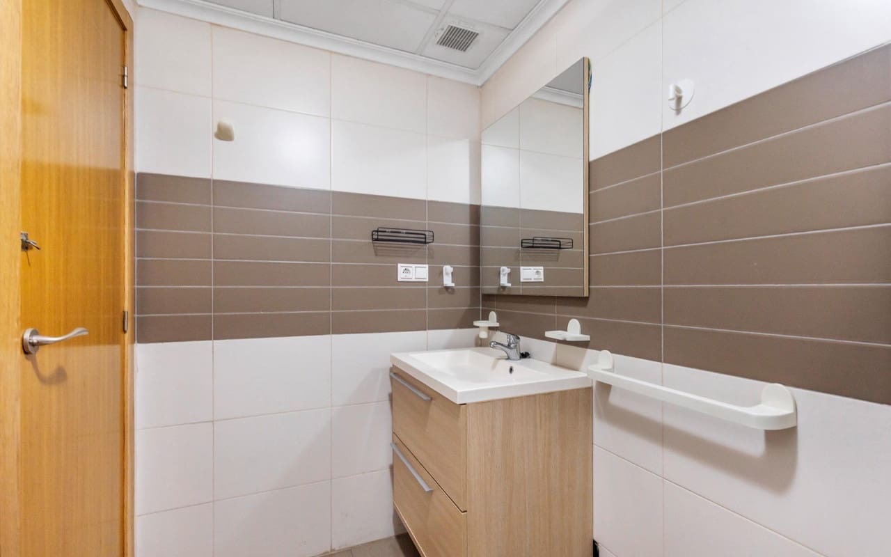2 sypialnia Apartament na sprzedaż w Torrevieja - 139 900 € (Ref: 9913756)