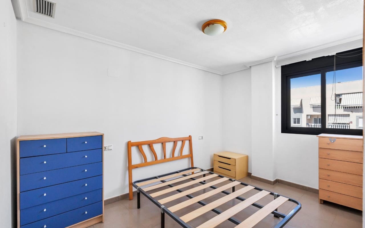 2 sypialnia Apartament na sprzedaż w Torrevieja - 139 900 € (Ref: 9913756)