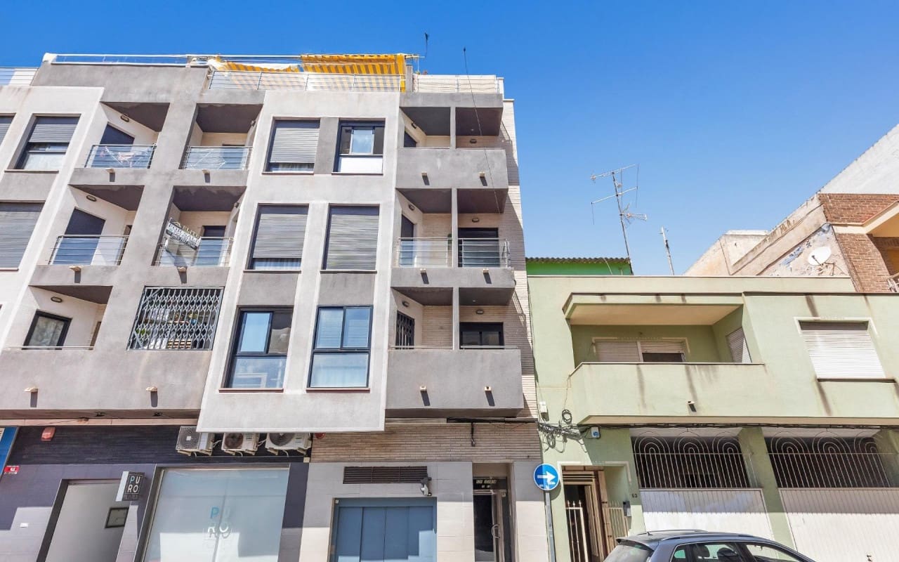 2 sypialnia Apartament na sprzedaż w Torrevieja - 139 900 € (Ref: 9913756)