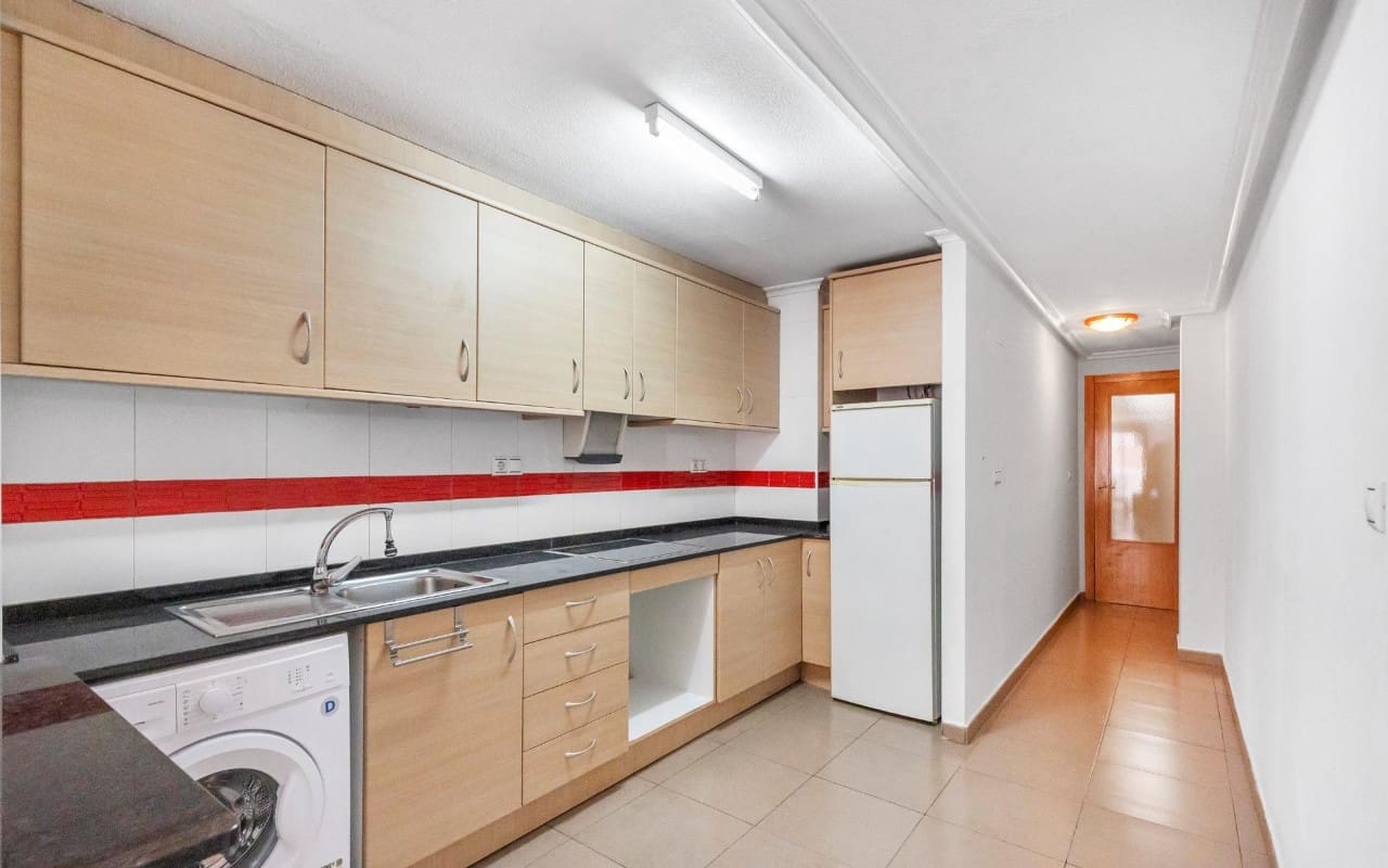 2 sypialnia Apartament na sprzedaż w Torrevieja - 139 900 € (Ref: 9913756)
