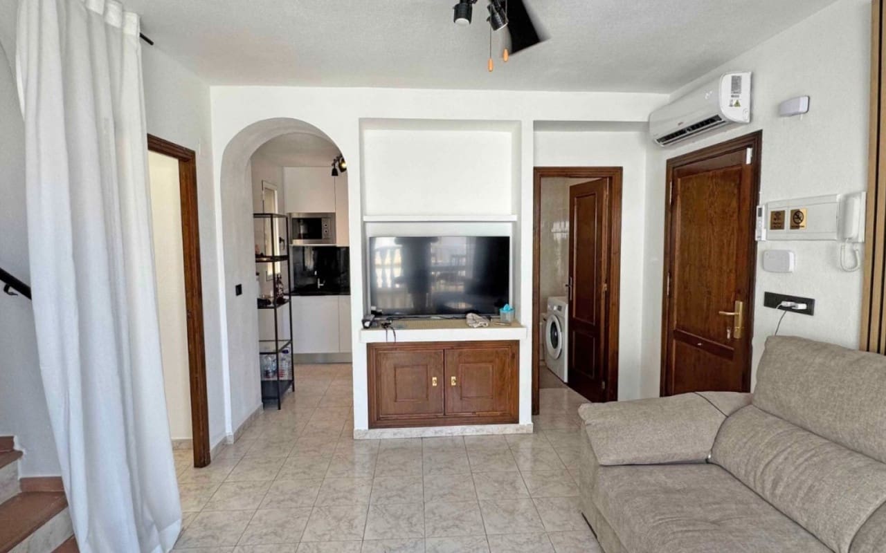 3 bedroom Townhouse for sale in La Mata with pool - € 269,000 (Ref: 9927836)