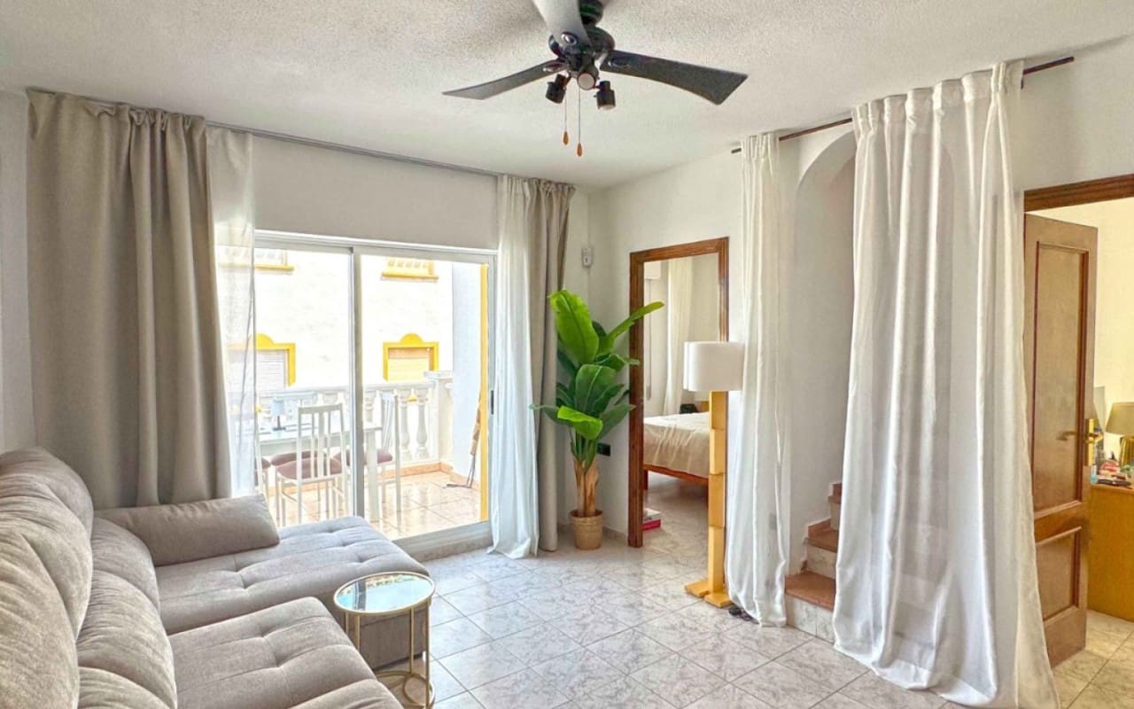 3 bedroom Townhouse for sale in La Mata with pool - € 269,000 (Ref: 9927836)