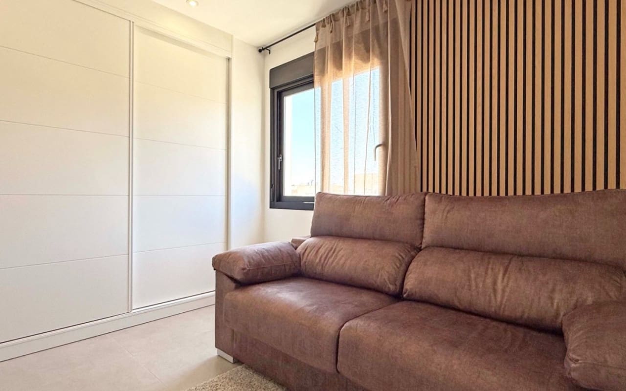 2 Zimmer Villa zu verkaufen in San Pedro del Pinatar mit Pool - 495.000 € (Ref: 9927837)