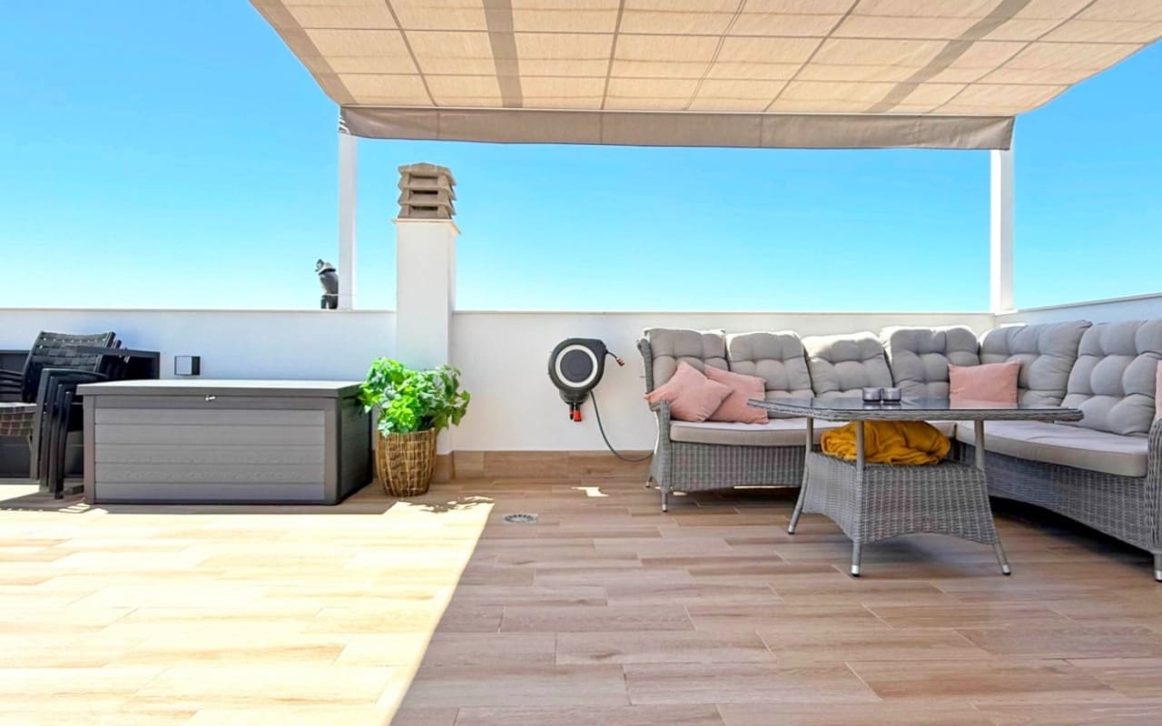 2 Zimmer Villa zu verkaufen in San Pedro del Pinatar mit Pool - 495.000 € (Ref: 9927837)