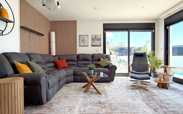 2 Zimmer Villa zu verkaufen in San Pedro del Pinatar ciudad, San Pedro del Pinatar mit Pool - 495.000 € (Ref: 9927837)