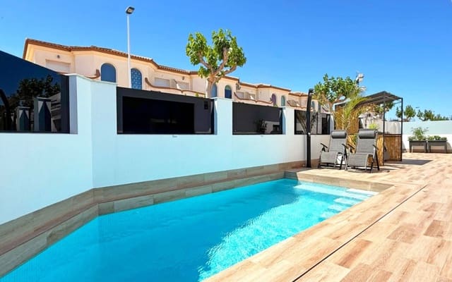 2 Zimmer Villa zu verkaufen in San Pedro del Pinatar ciudad, San Pedro del Pinatar mit Pool - 495.000 € (Ref: 9927837)