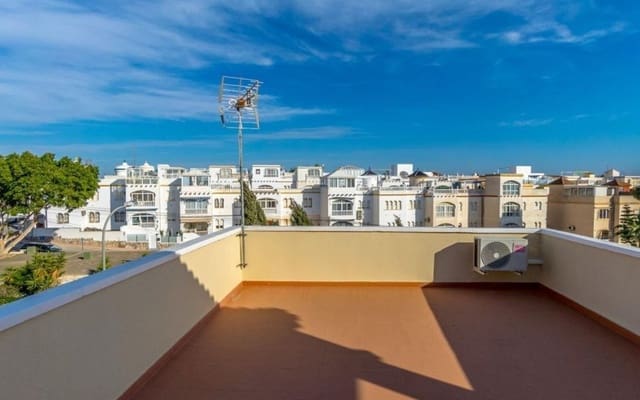 3 sovrum Villa till salu i Villamartin, Orihuela med pool - 295 000 € (Ref: 9927838)