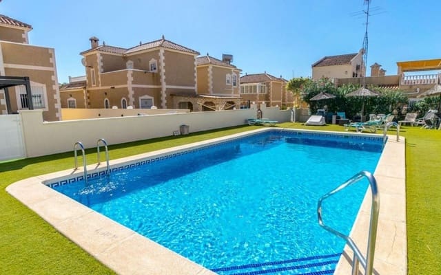 3 sovrum Villa till salu i Villamartin, Orihuela med pool - 295 000 € (Ref: 9927838)