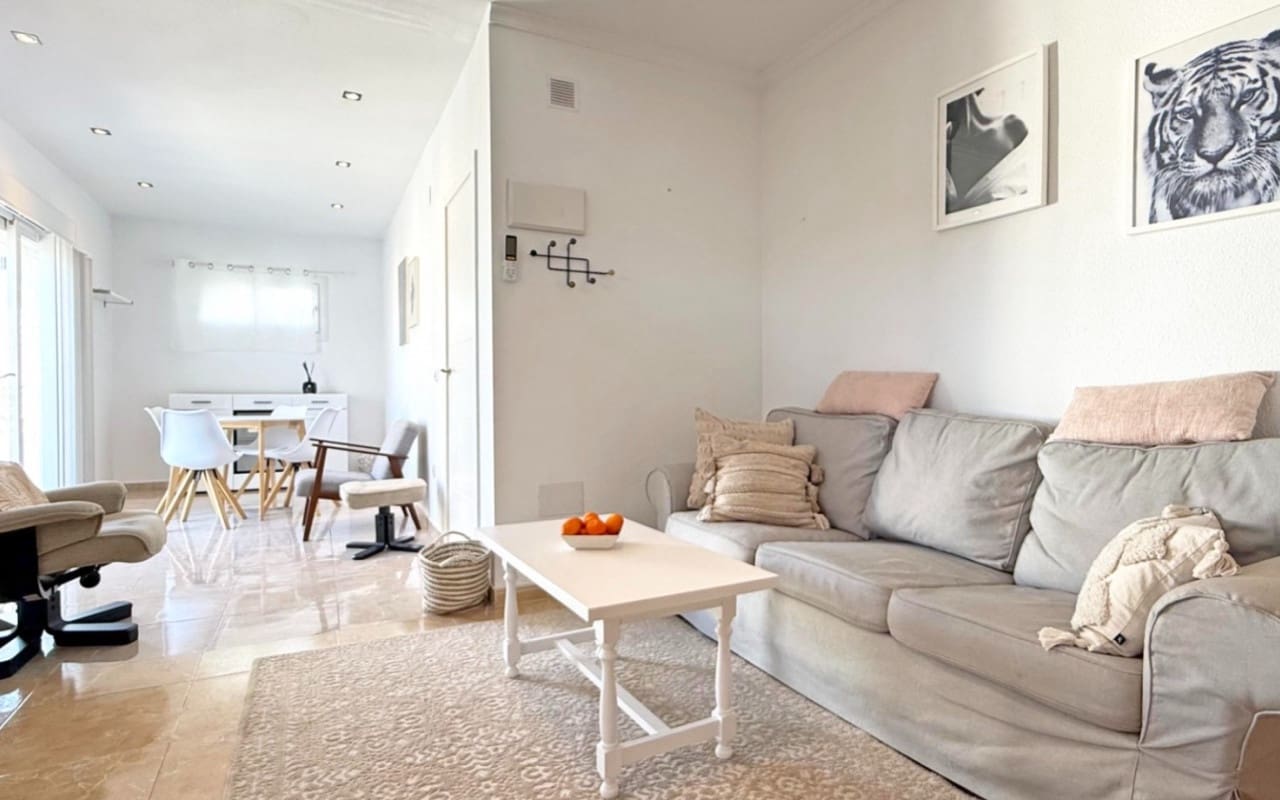 2 bedroom Townhouse for sale in La Mata with pool - € 185,000 (Ref: 9927839)