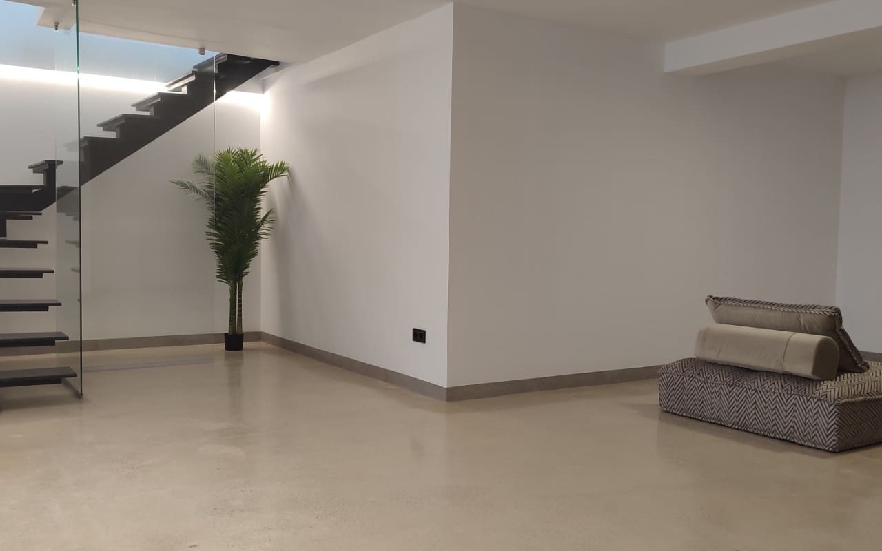 3 chambre Villa/Maison à vendre à Torrevieja avec piscine - 750 000 € (Ref: 9927842)