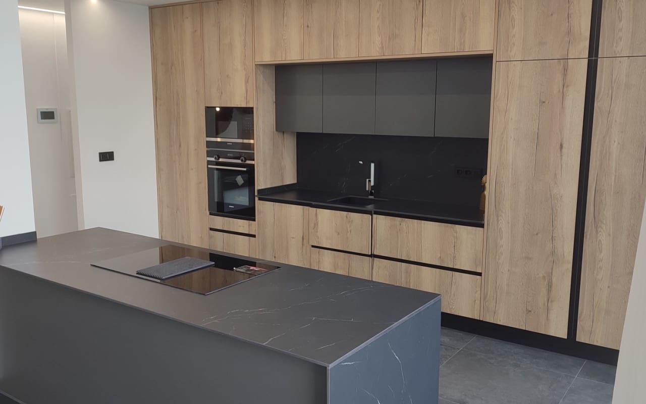 3 chambre Villa/Maison à vendre à Torrevieja avec piscine - 750 000 € (Ref: 9927842)