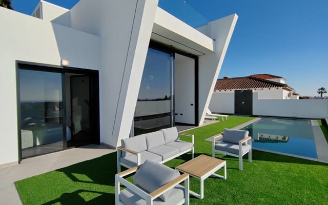 3 chambre Villa/Maison à vendre à Los Balcones - Los Altos, Torrevieja avec piscine - 750 000 € (Ref: 9927842)