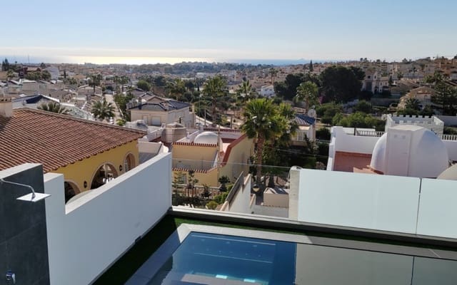 3 chambre Villa/Maison à vendre à Los Balcones - Los Altos, Torrevieja avec piscine - 750 000 € (Ref: 9927842)