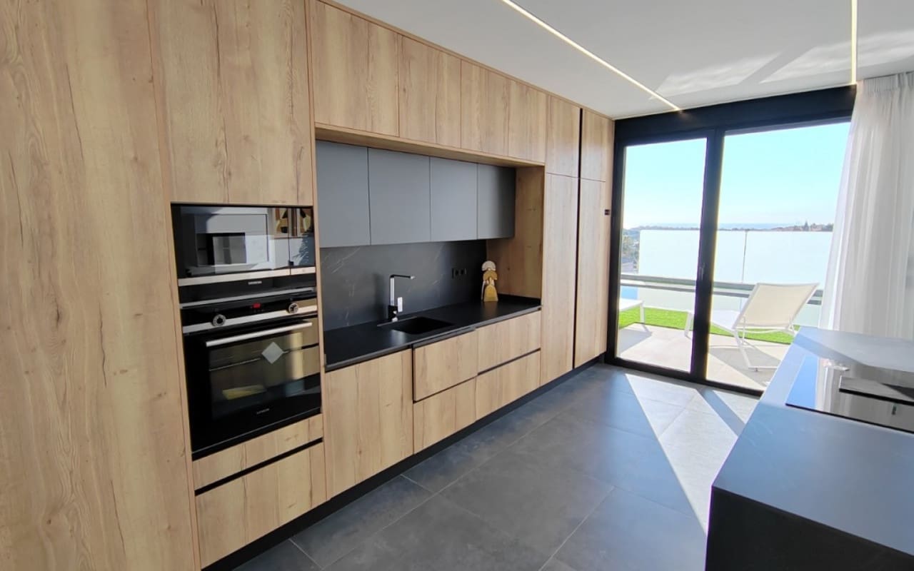 3 chambre Villa/Maison à vendre à Torrevieja avec piscine - 750 000 € (Ref: 9927842)