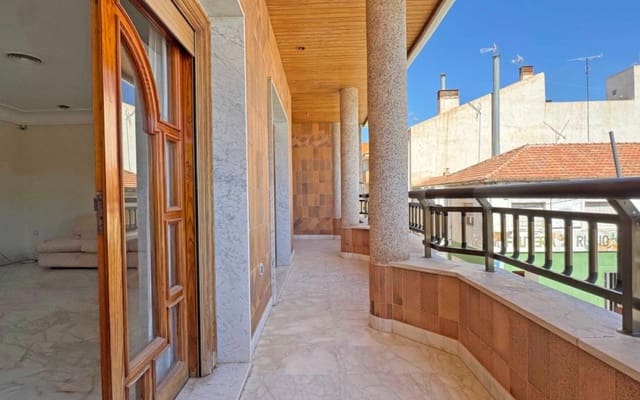 6 quarto Casa em Banda para venda em San Pedro del Pinatar ciudad, San Pedro del Pinatar - 415 000 € (Ref: 9927843)