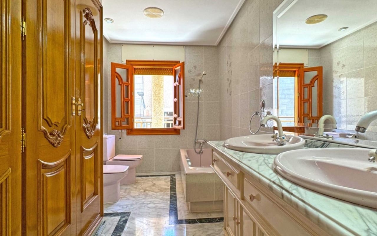 6 soveværelse Byhus til salg i San Pedro del Pinatar - € 415.000 (Ref: 9927843)