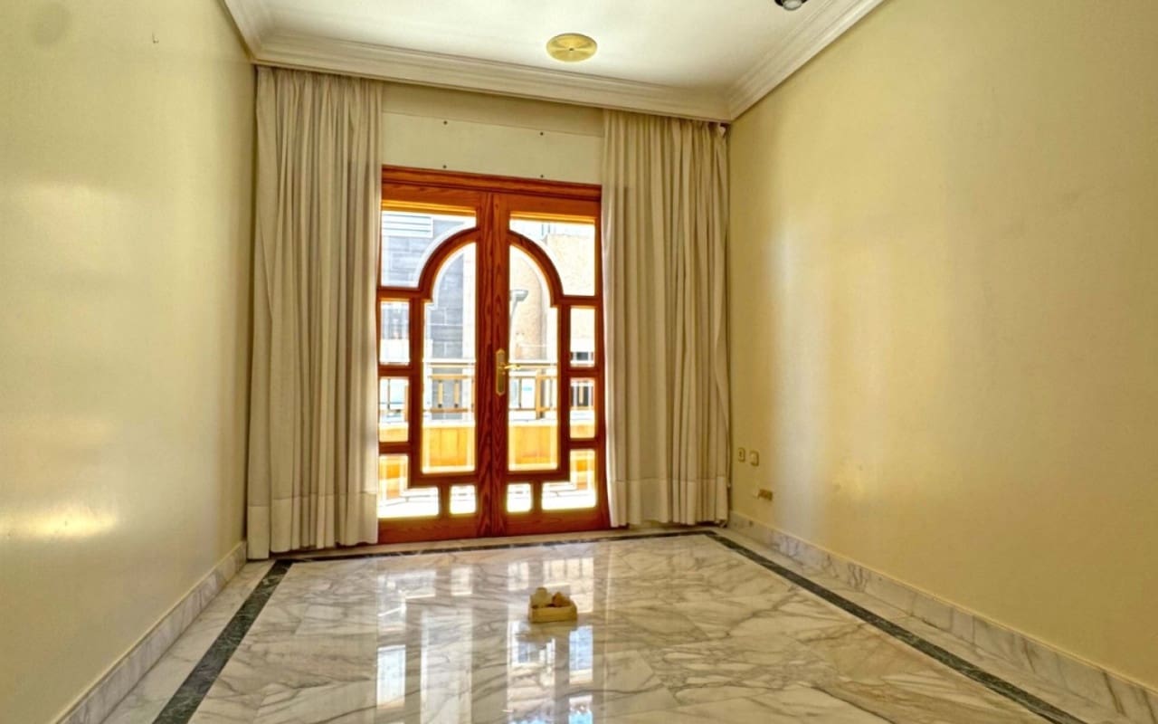6 soveværelse Byhus til salg i San Pedro del Pinatar - € 415.000 (Ref: 9927843)