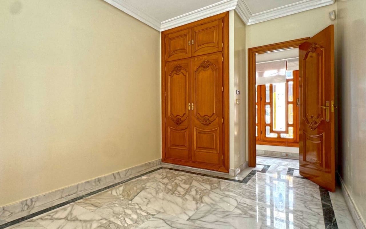 6 soveværelse Byhus til salg i San Pedro del Pinatar - € 415.000 (Ref: 9927843)
