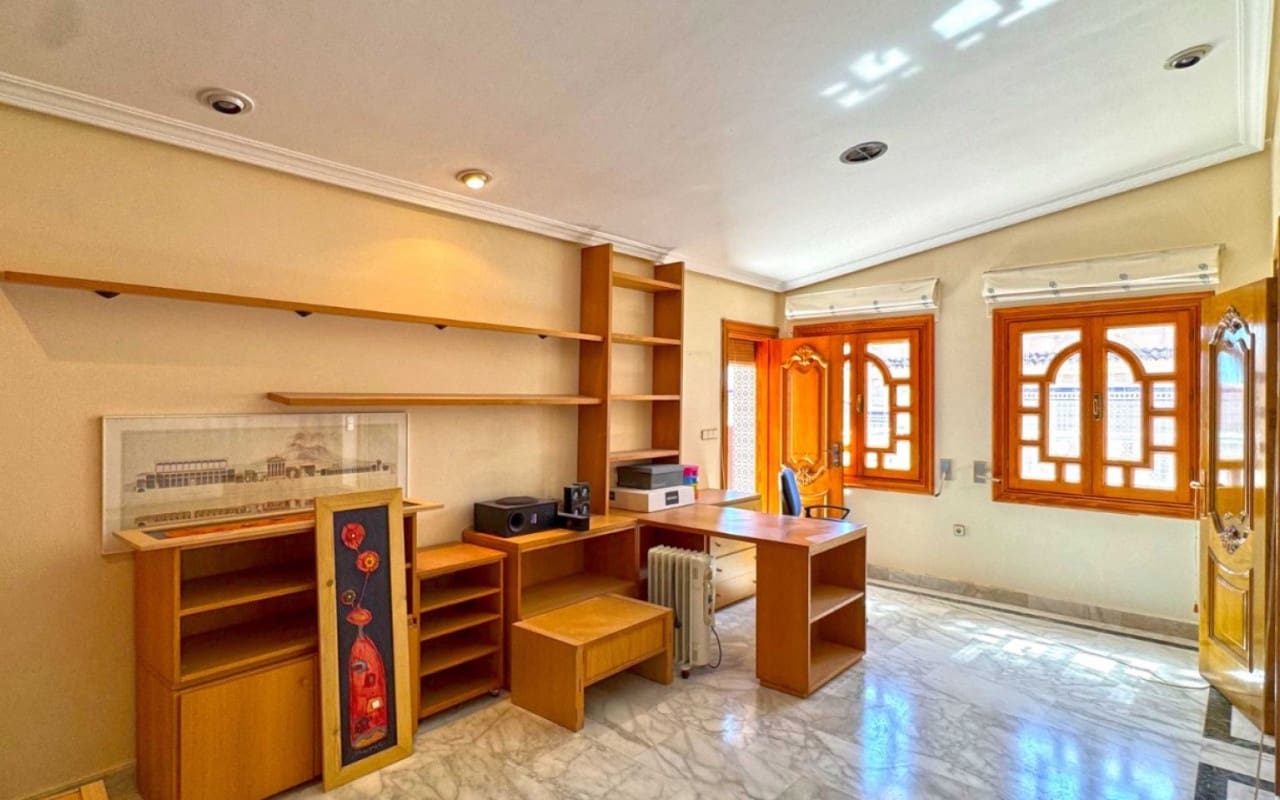 6 soveværelse Byhus til salg i San Pedro del Pinatar - € 415.000 (Ref: 9927843)