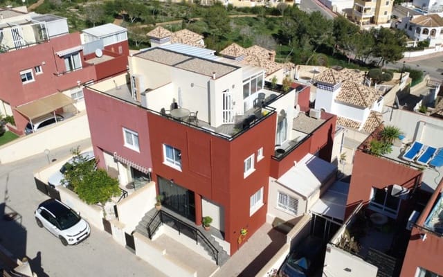 3 Zimmer Haus zu verkaufen in Villamartin, Orihuela mit Pool - 288.000 € (Ref: 9927845)