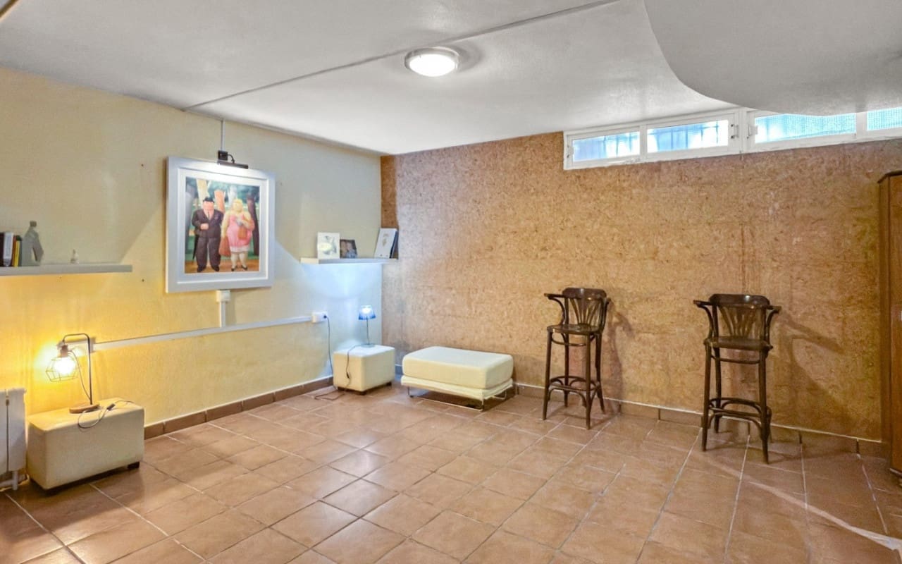 5 bedroom Villa for sale in La Mata with pool - € 950,000 (Ref: 9927846)