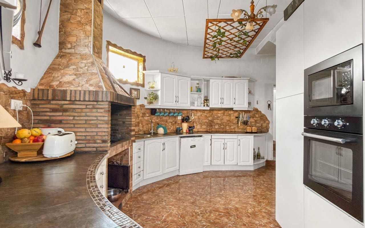 Chalet de 7 habitaciones en Ciudad Quesada en venta con piscina - 1.299.000 € (Ref: 9927849)