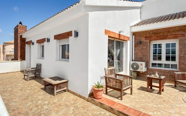Chalet de 7 habitaciones en Ciudad Quesada, Rojales en venta con piscina - 1.299.000 € (Ref: 9927849)