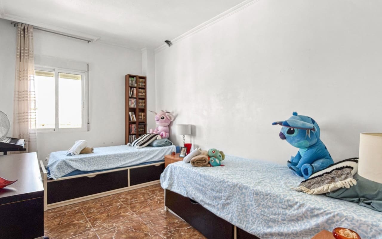 Chalet de 7 habitaciones en Ciudad Quesada en venta con piscina - 1.299.000 € (Ref: 9927849)