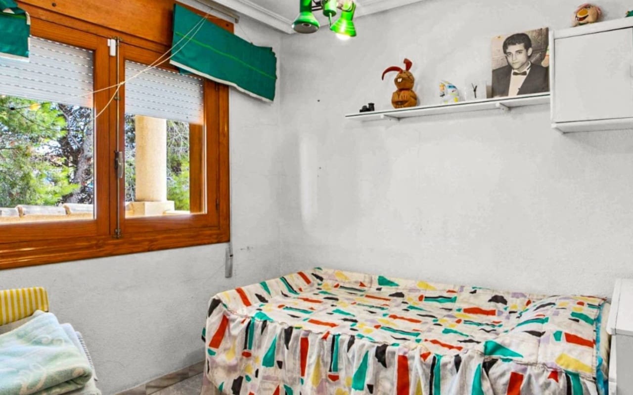 8 chambre Villa/Maison à vendre à Torrevieja avec piscine - 550 000 € (Ref: 9927851)