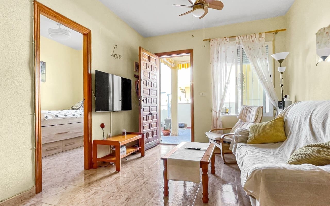 2 slaapkamer Huis te koop in Playa Flamenca met zwembad - € 176.900 (Ref: 9927852)