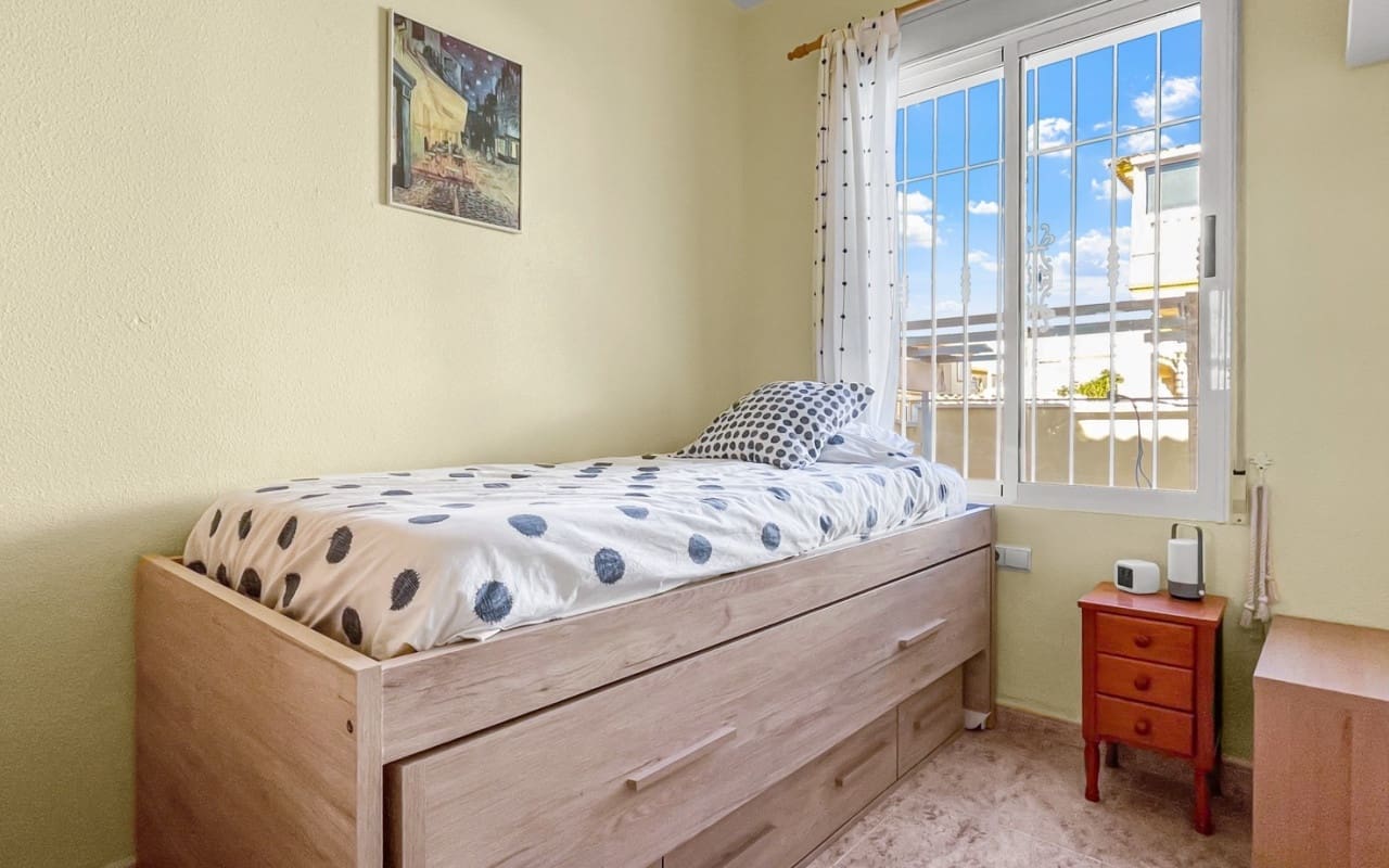 2 slaapkamer Huis te koop in Playa Flamenca met zwembad - € 176.900 (Ref: 9927852)