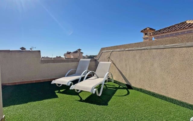 2 soveværelse Byhus til salg i Villamartin, Orihuela med swimmingpool - € 269.000 (Ref: 9927855)