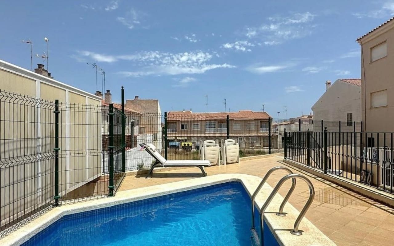 2 bedroom Apartment for sale in Los Cuarteros with pool - € 257,000 (Ref: 9927857)