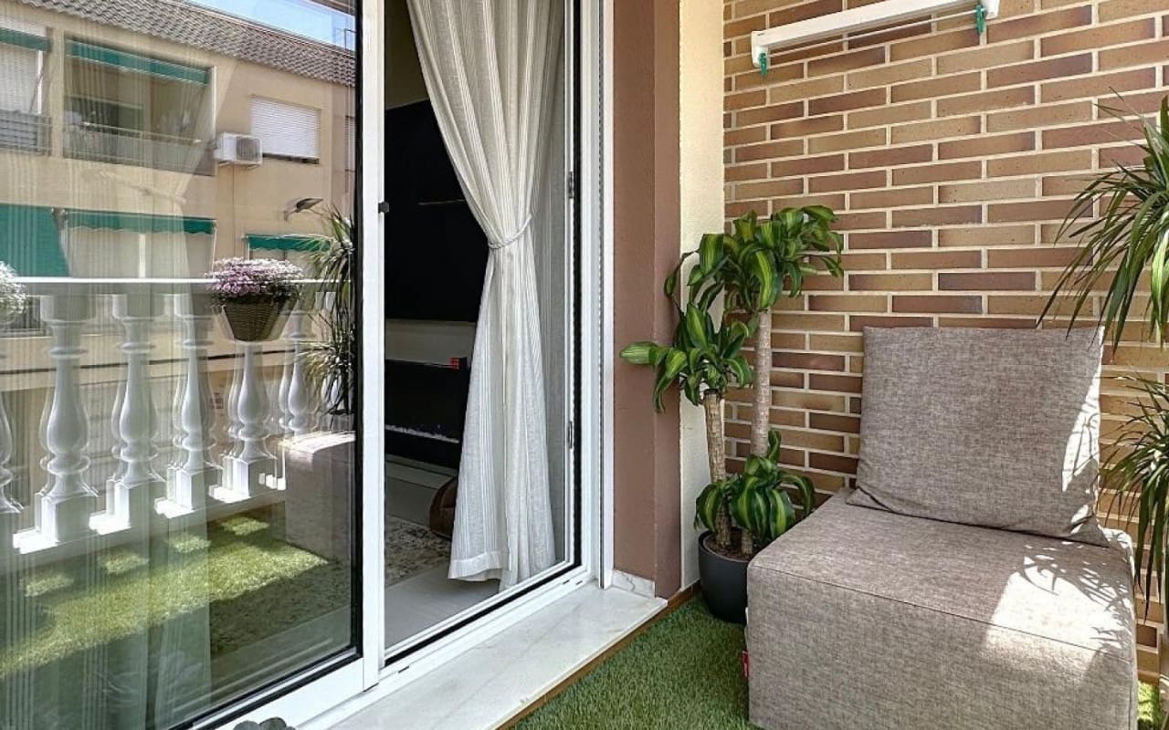 2 bedroom Apartment for sale in Los Cuarteros with pool - € 257,000 (Ref: 9927857)